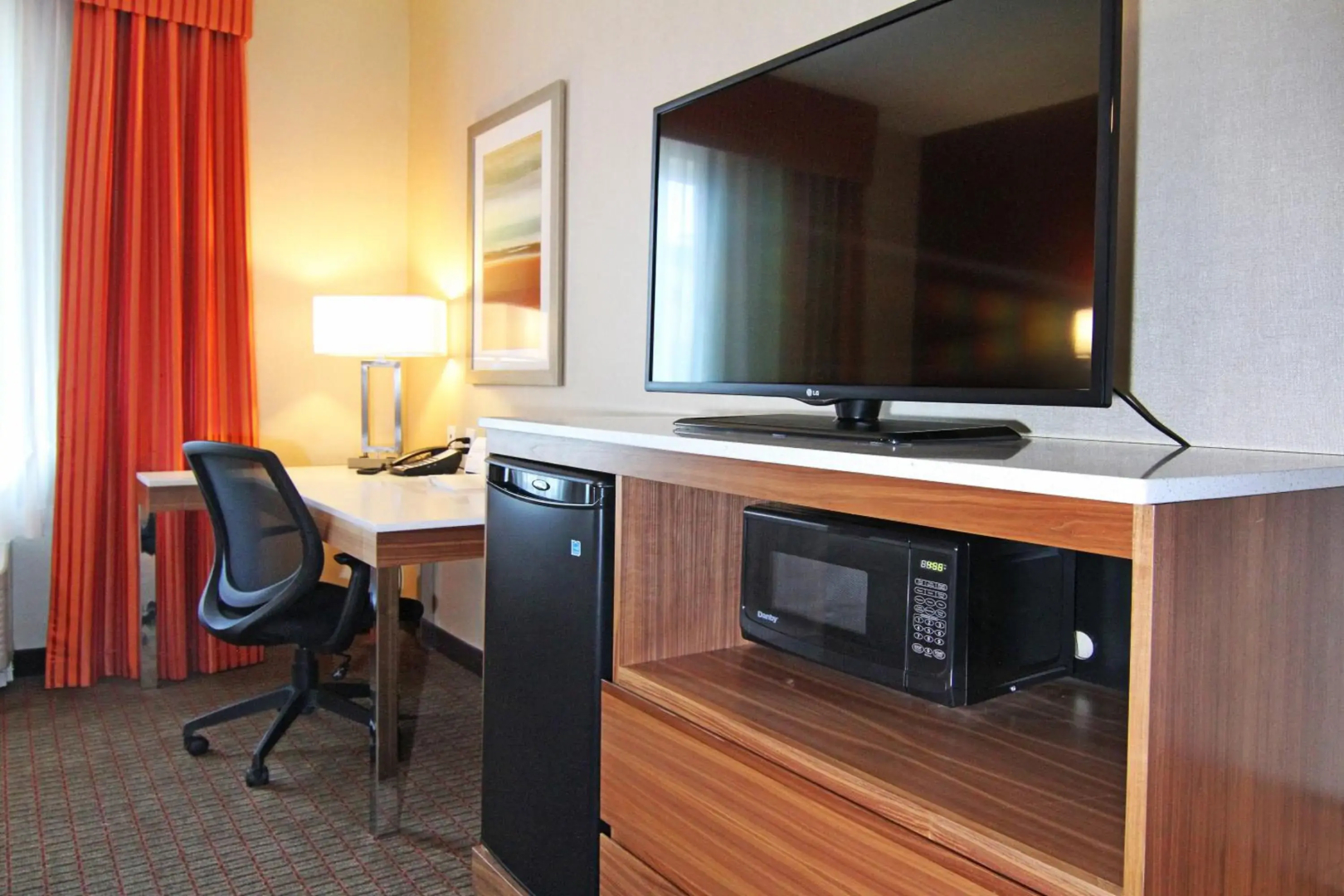 Holiday Inn Express & Suites Calgary NW - University Area by IHG