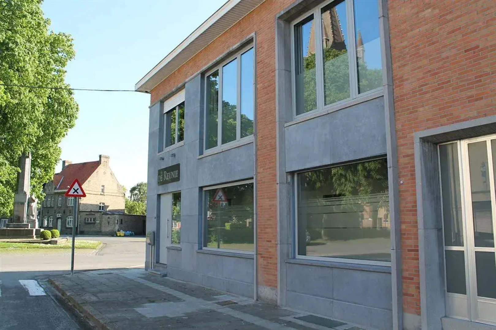 Apartment & Garage De Reünie