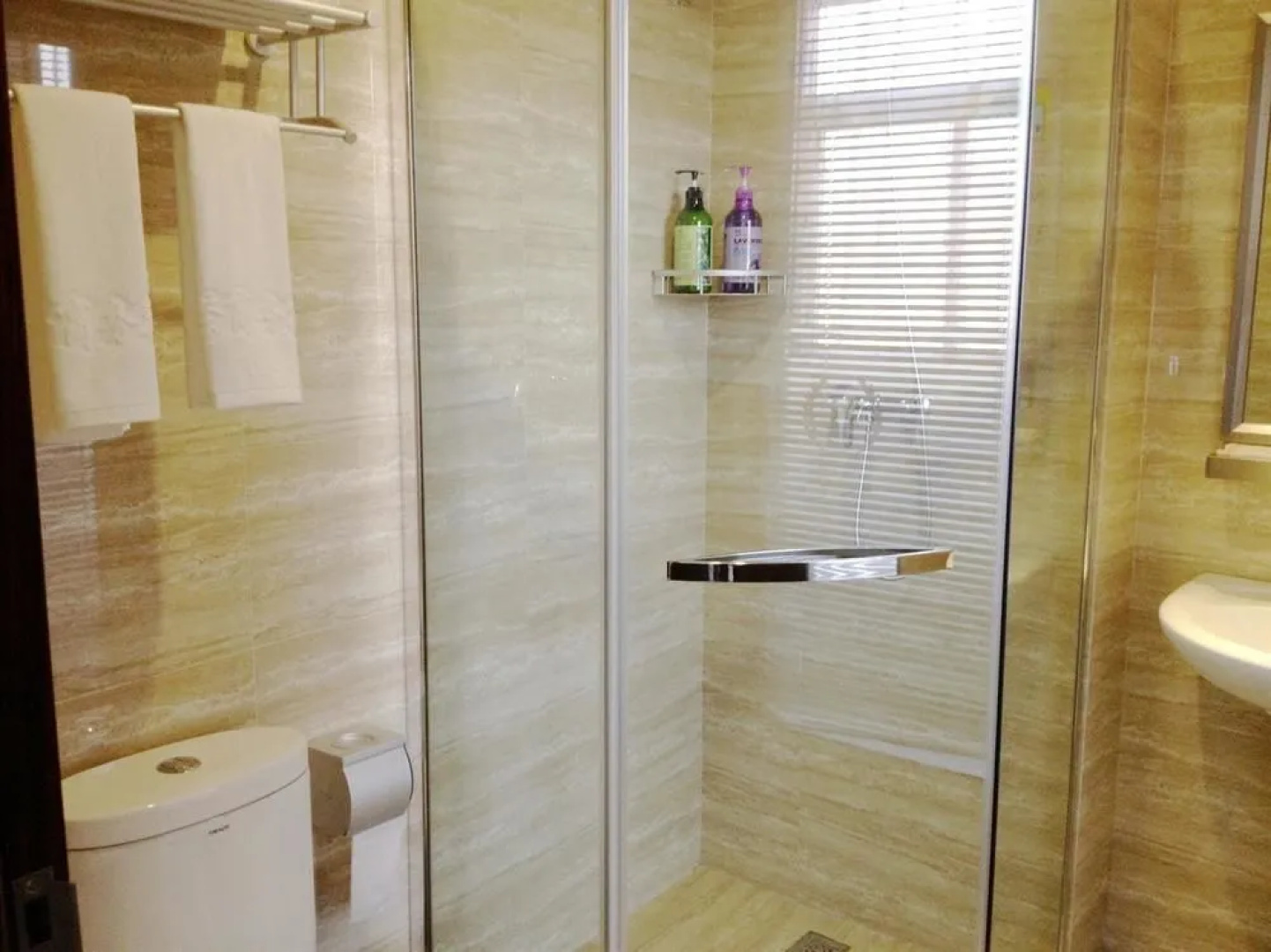 Bairong Business Hotel