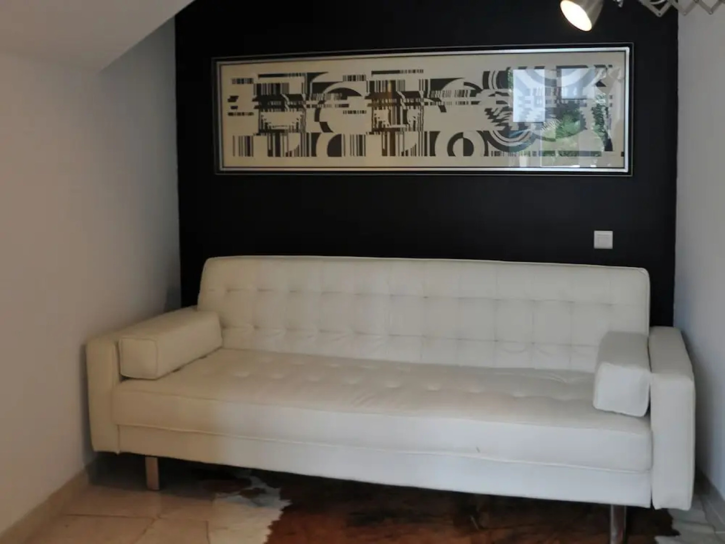 Beautiful and Stylish Town House With Private Swimming Pool in the Middle of Cavaillon