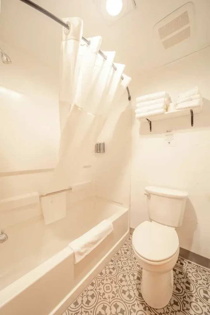 Hansen Inn and Cabins