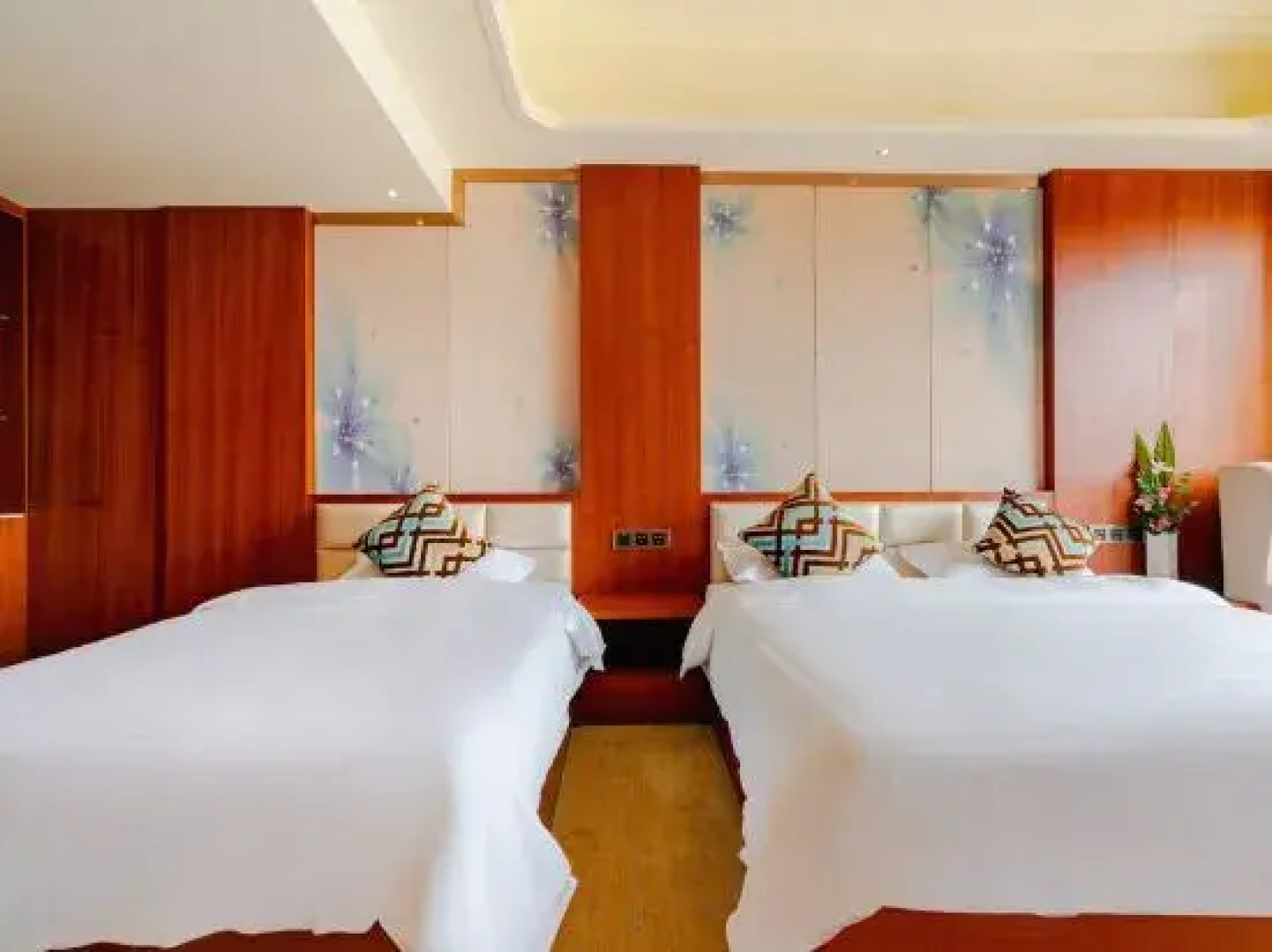 Yun Hua Hotel
