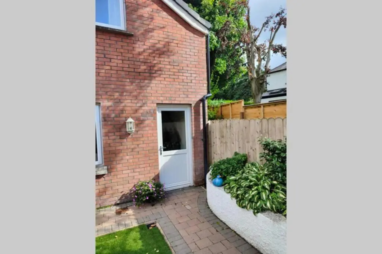 Bt 9 Granny Flat & Walled Garden