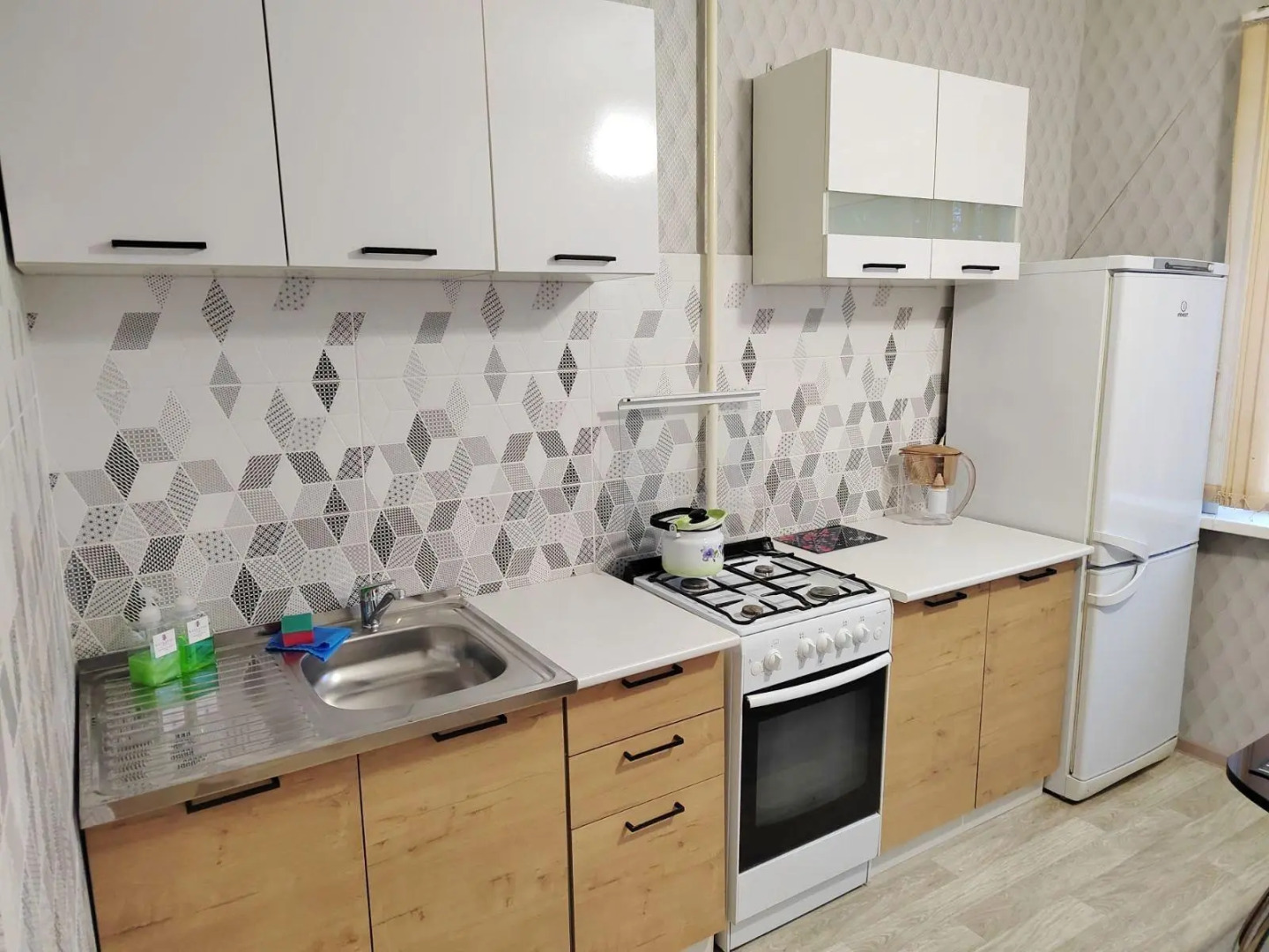 Барбарис на улице Пятилетки 103