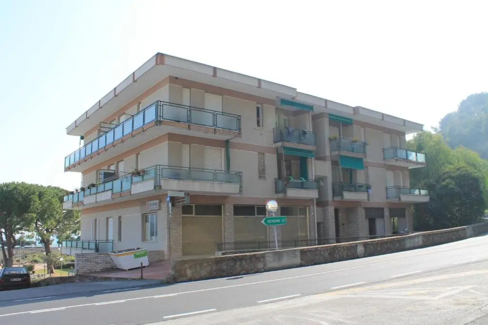 [BORGHETTO S] Convenient location 50m from the SEA