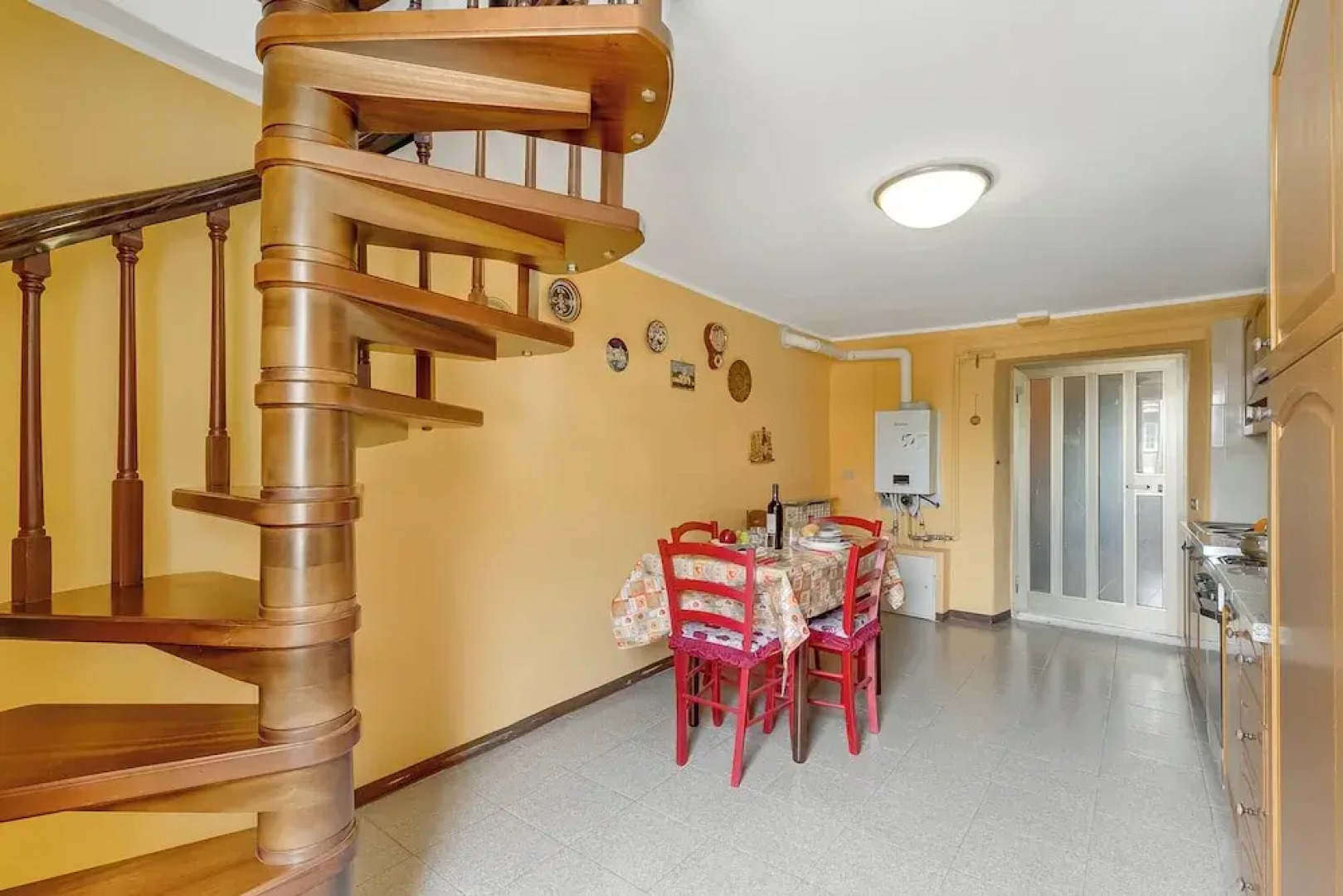 Old Pella 100m to Orta Lake