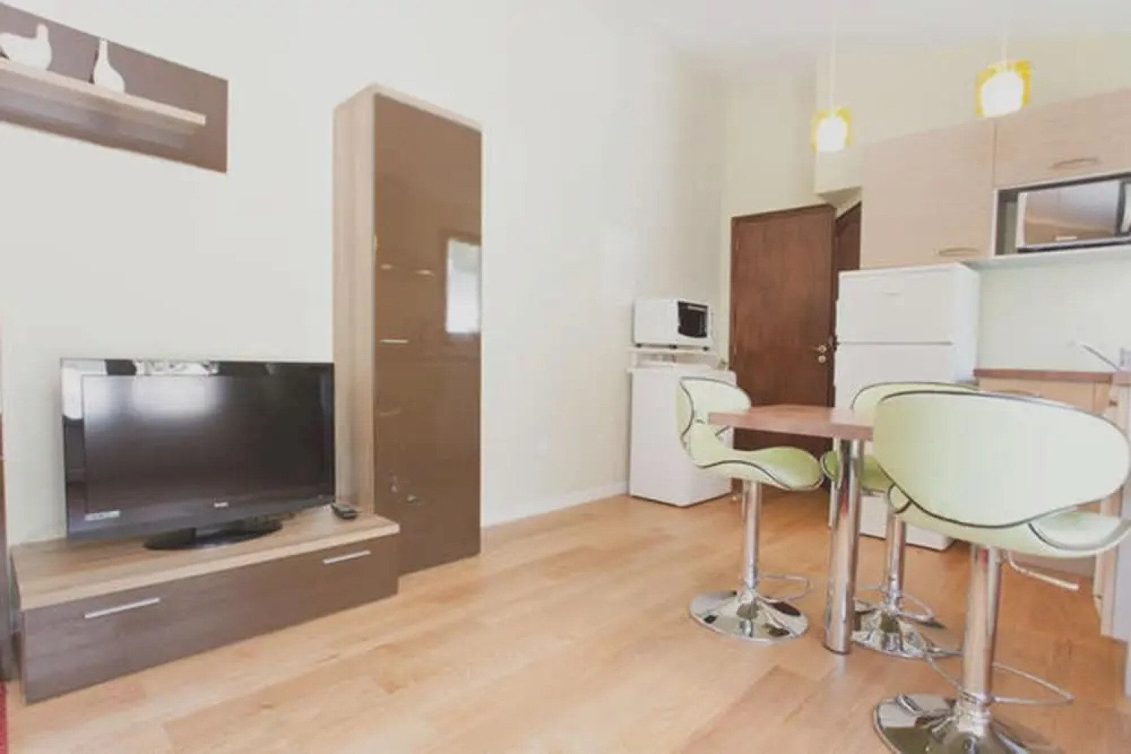 Studio in Furiani, With Pool Access, Enclosed Garden and Wifi - 4 km From the Beach