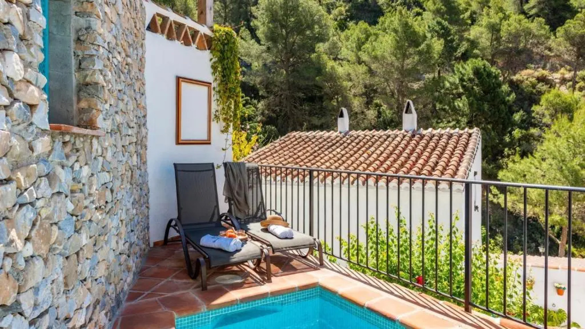 Casa Alhama Frigiliana by Ruralidays