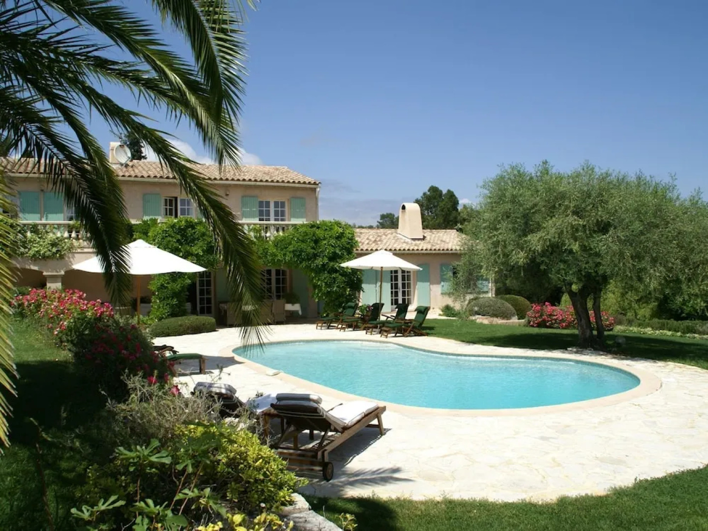 Stunning Villa With Heated Swimming Pool, air Conditioning and Large, Private, Enclosed Garden