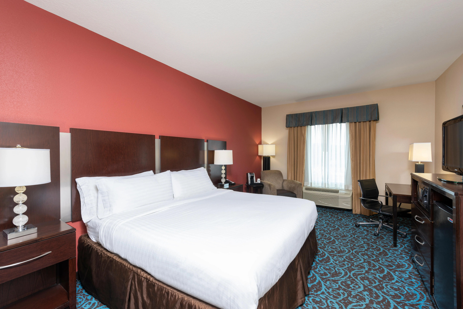 Holiday Inn Express Hotel & Suites New Philadelphia by IHG