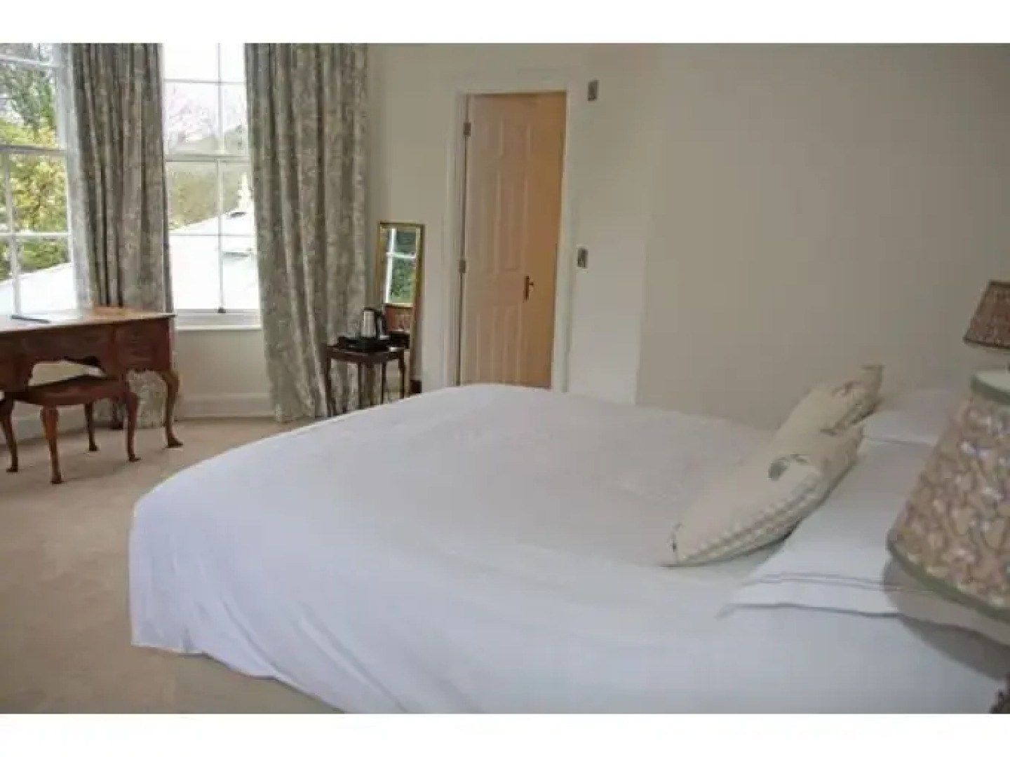 The Eagle House Hotel