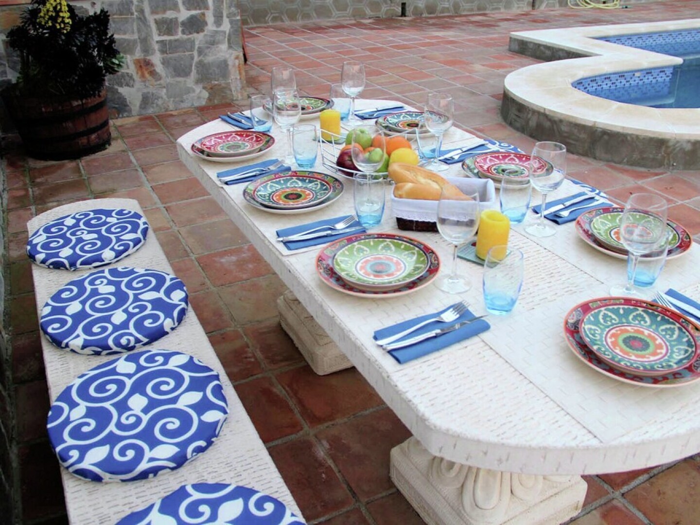 Spacious Cottage With Private Pool and Beautiful Views of Mountains and sea