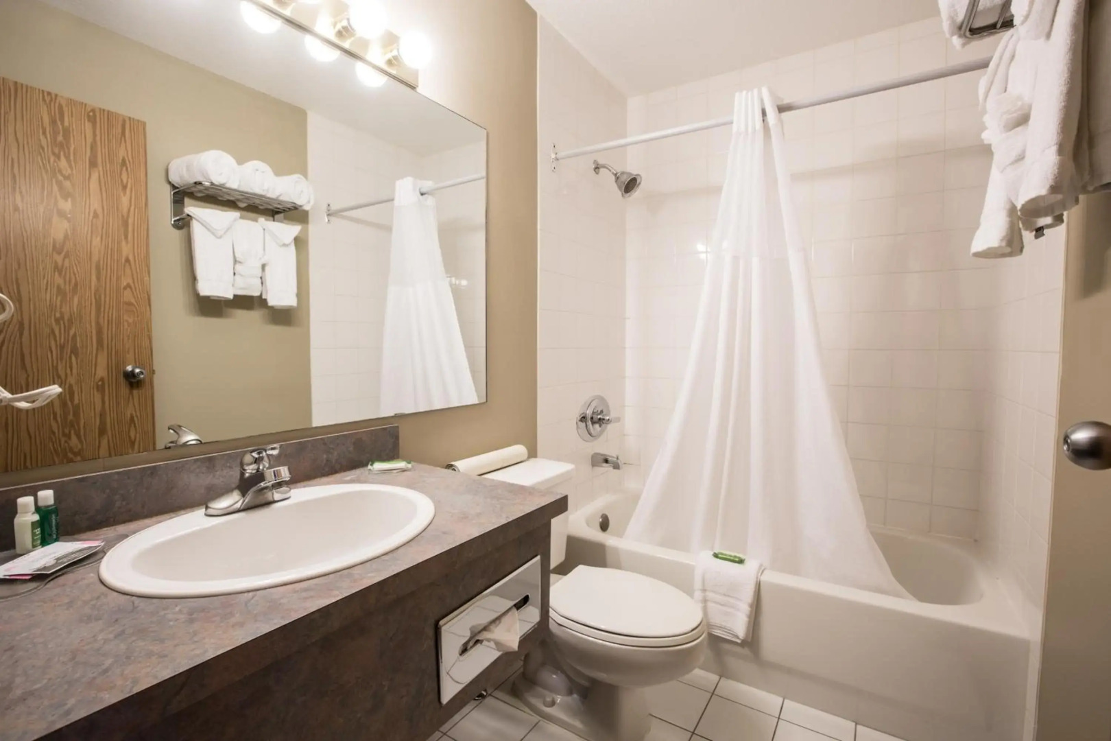 Nomad Hotel and Suites