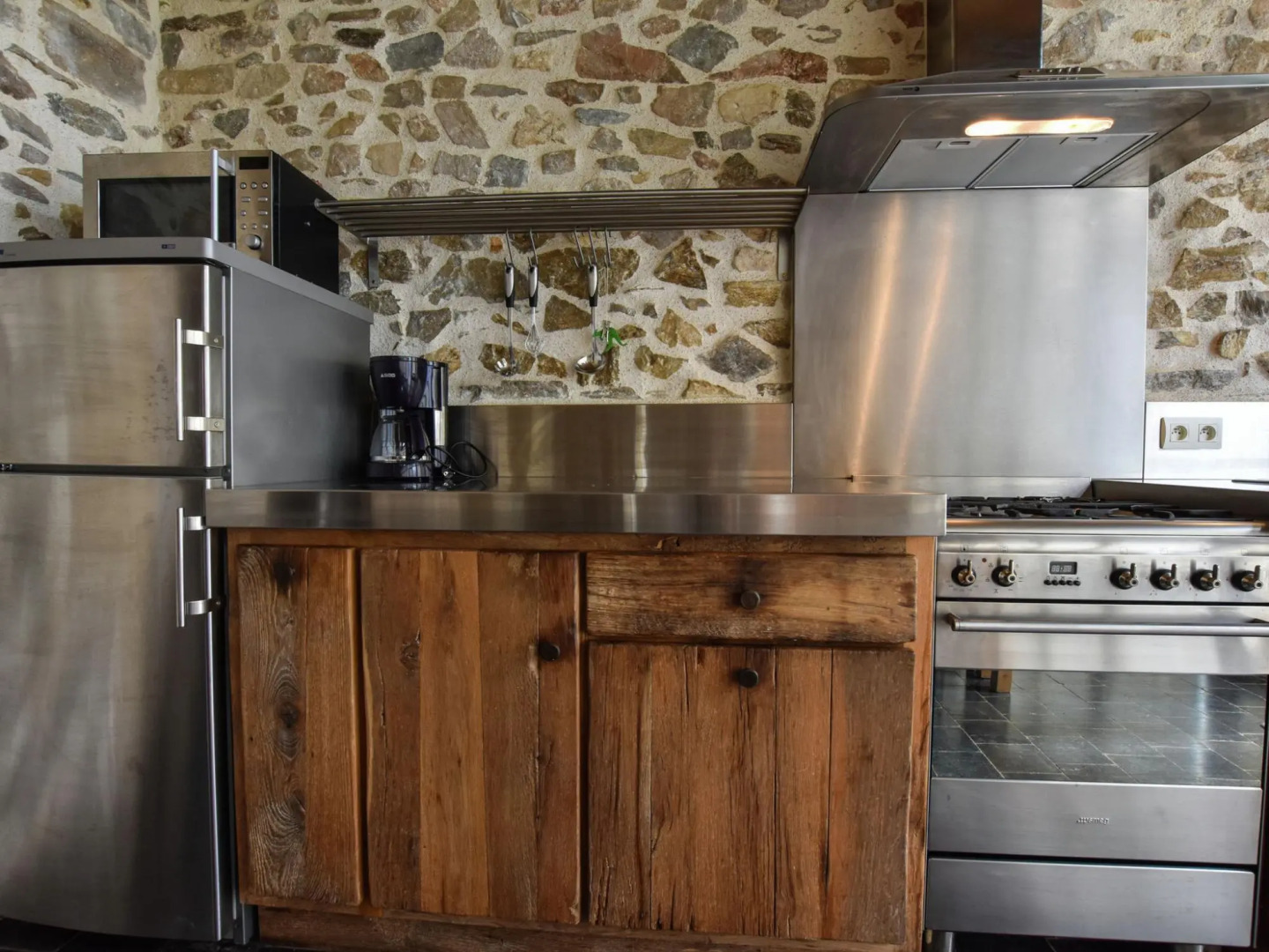 Lovely Farmhouse with Private Swimming Pool in Terrou