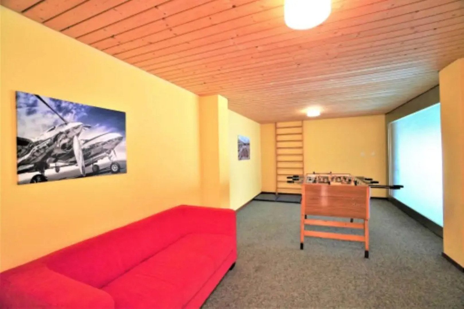 Lovely 1-bedroom vacation studio apartment with pool and sauna