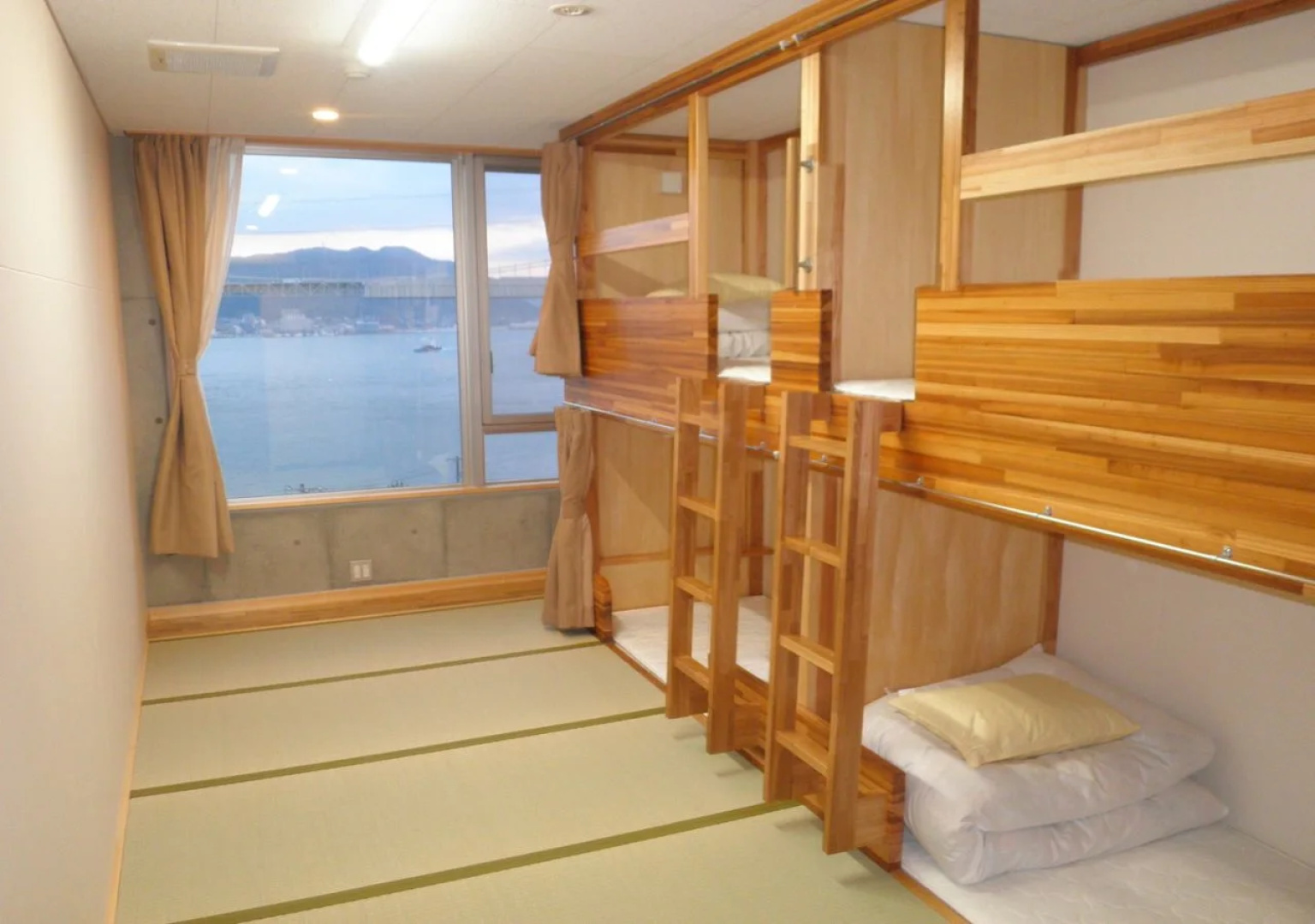 Shimonoseki Hinoyama Youth Hostel