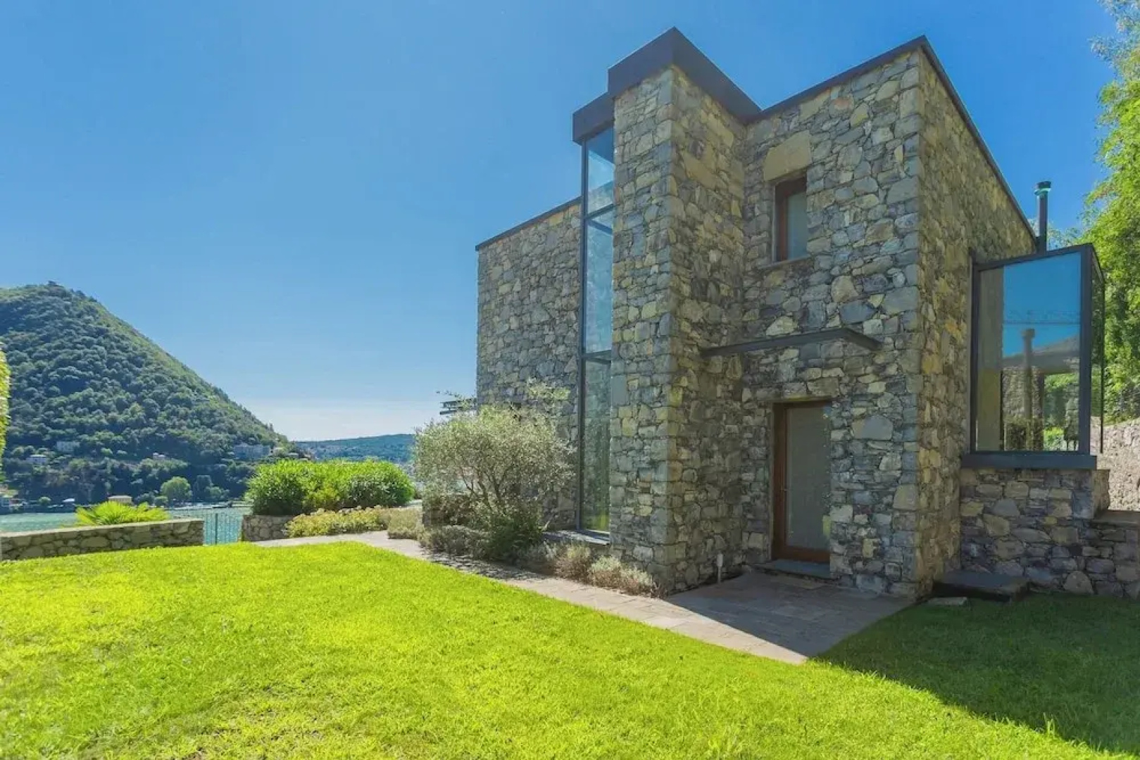Villa Infinity by Rent all Como