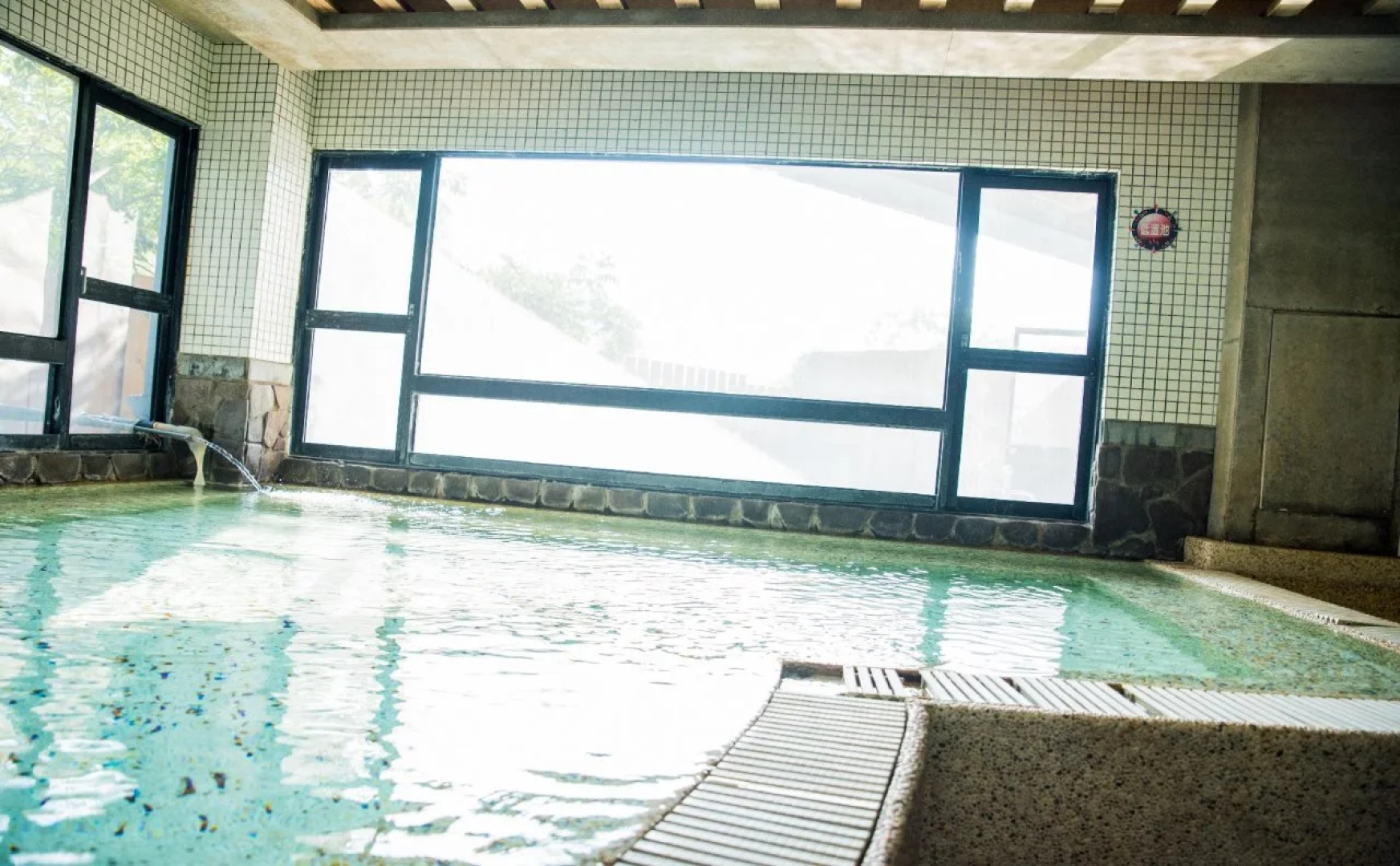Hu Shan Hot Spring Hotel