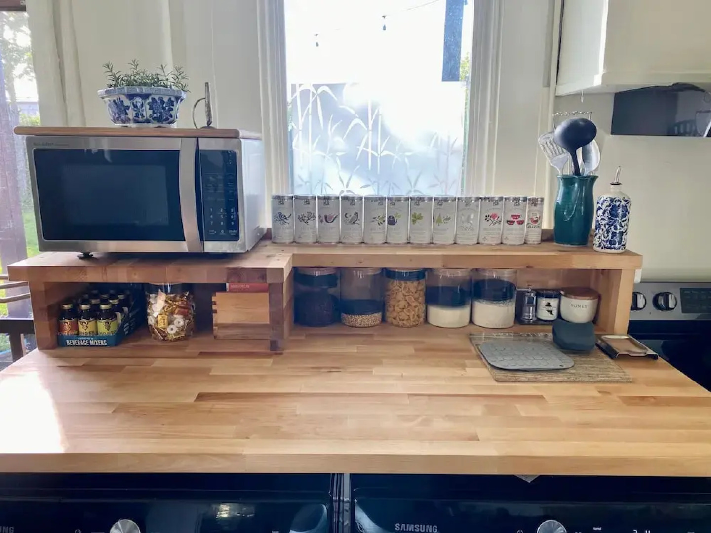 Victorian on Garden Best Location in Town