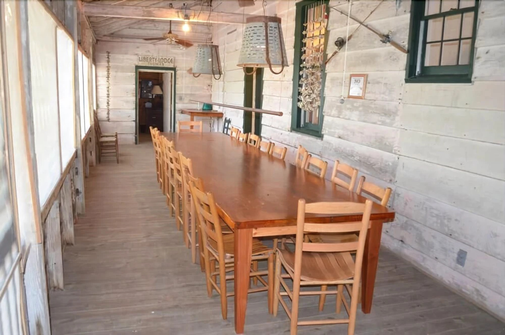 Liberty Lodge 5 Bedrooms 3.5 Bathrooms Home