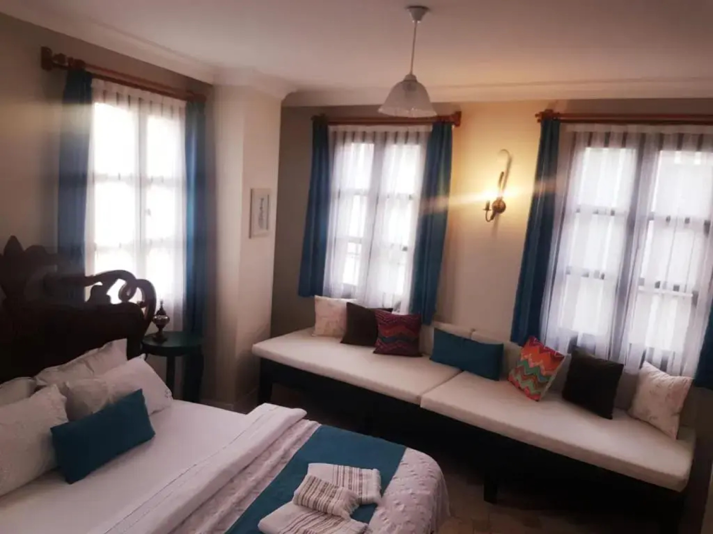 Ayvalik Rebetiko Otel