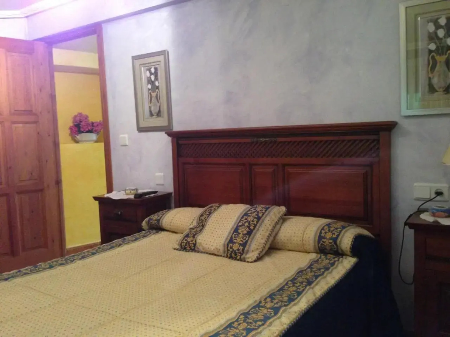Hostal la Plaza
