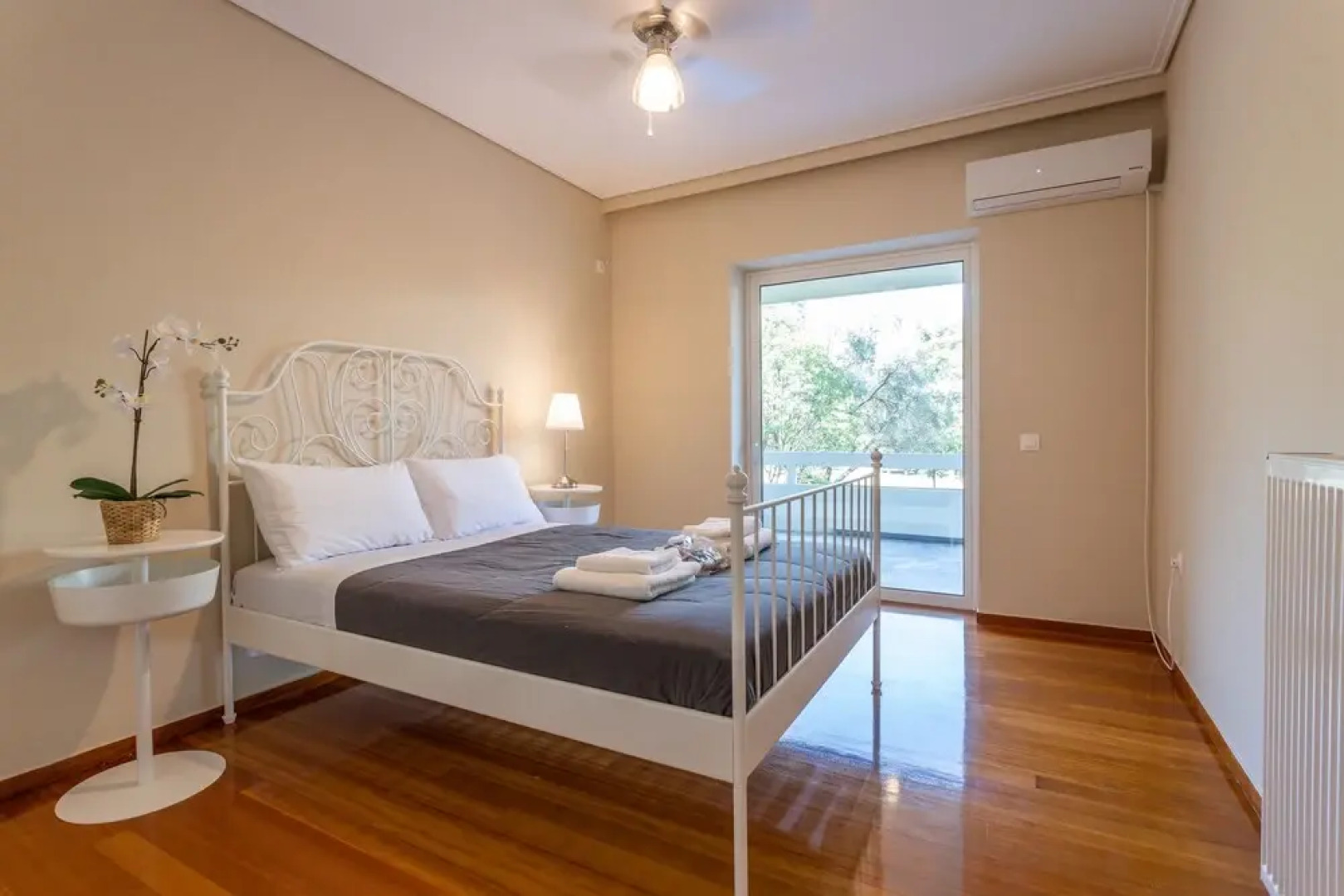 Modern ParkView 2bdr