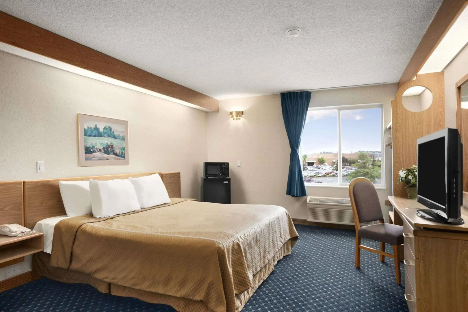 Howard Johnson Hotel & Suites by Wyndham Vancouver