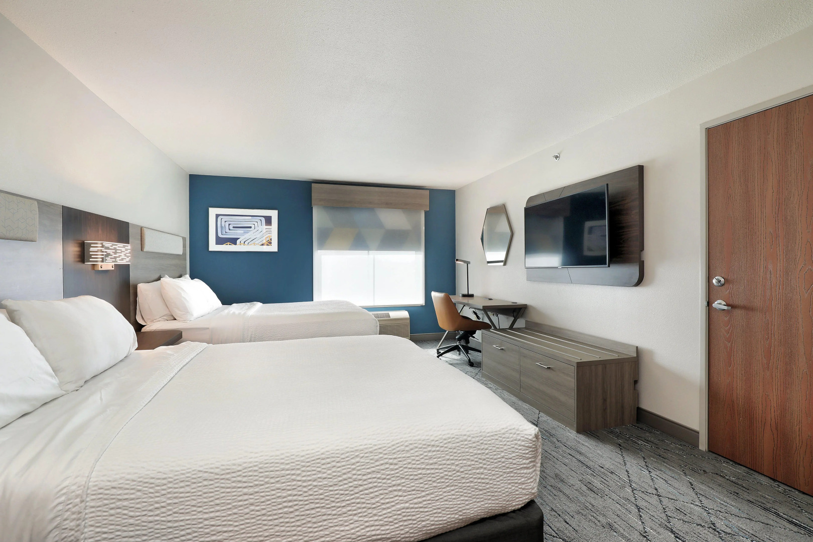 Holiday Inn Express & Suites New Berlin by IHG