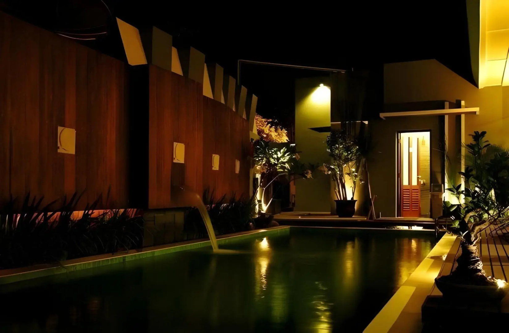 Savali Hotel