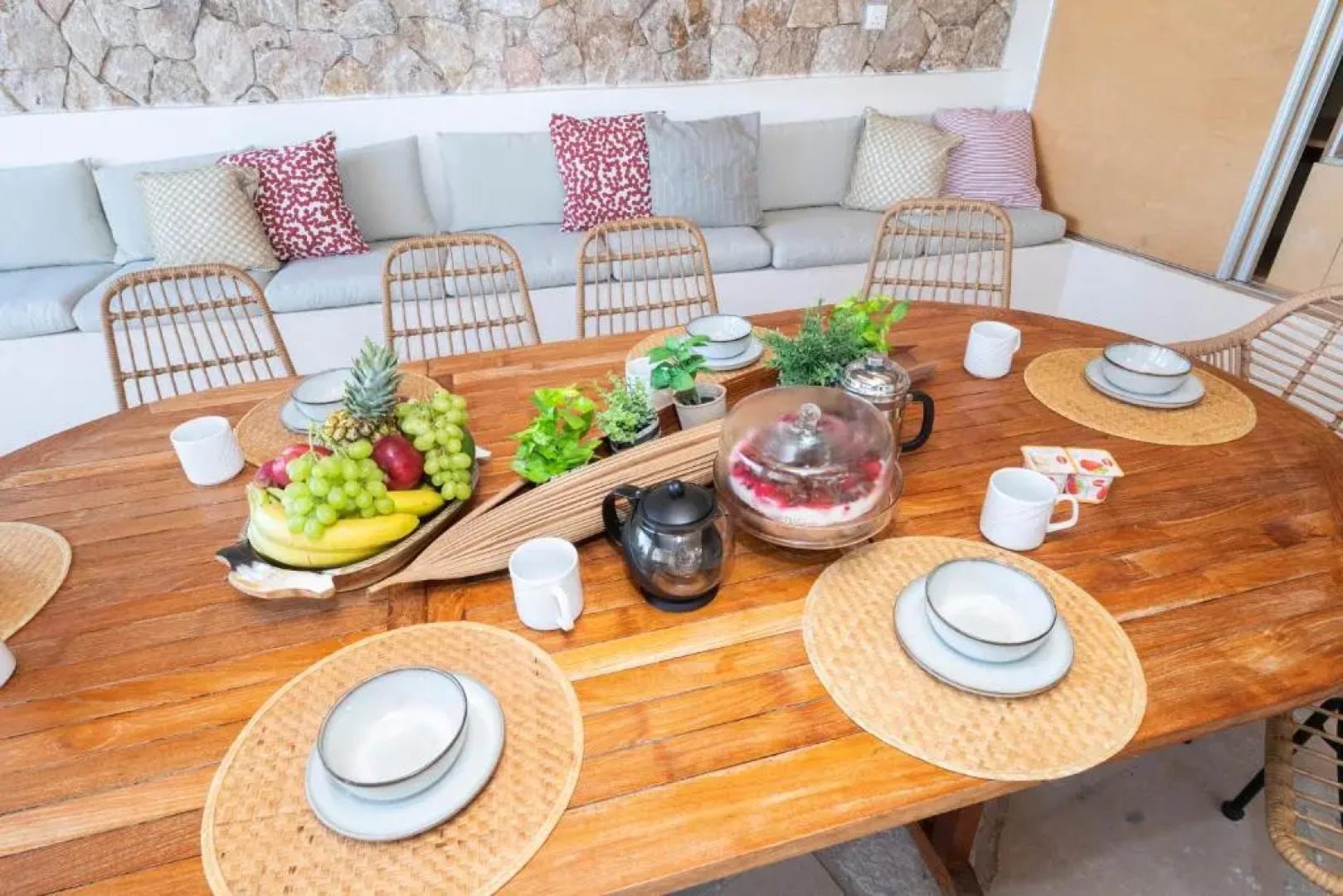 5 bed Villa in Tala, Pool & Panoramic Sea view