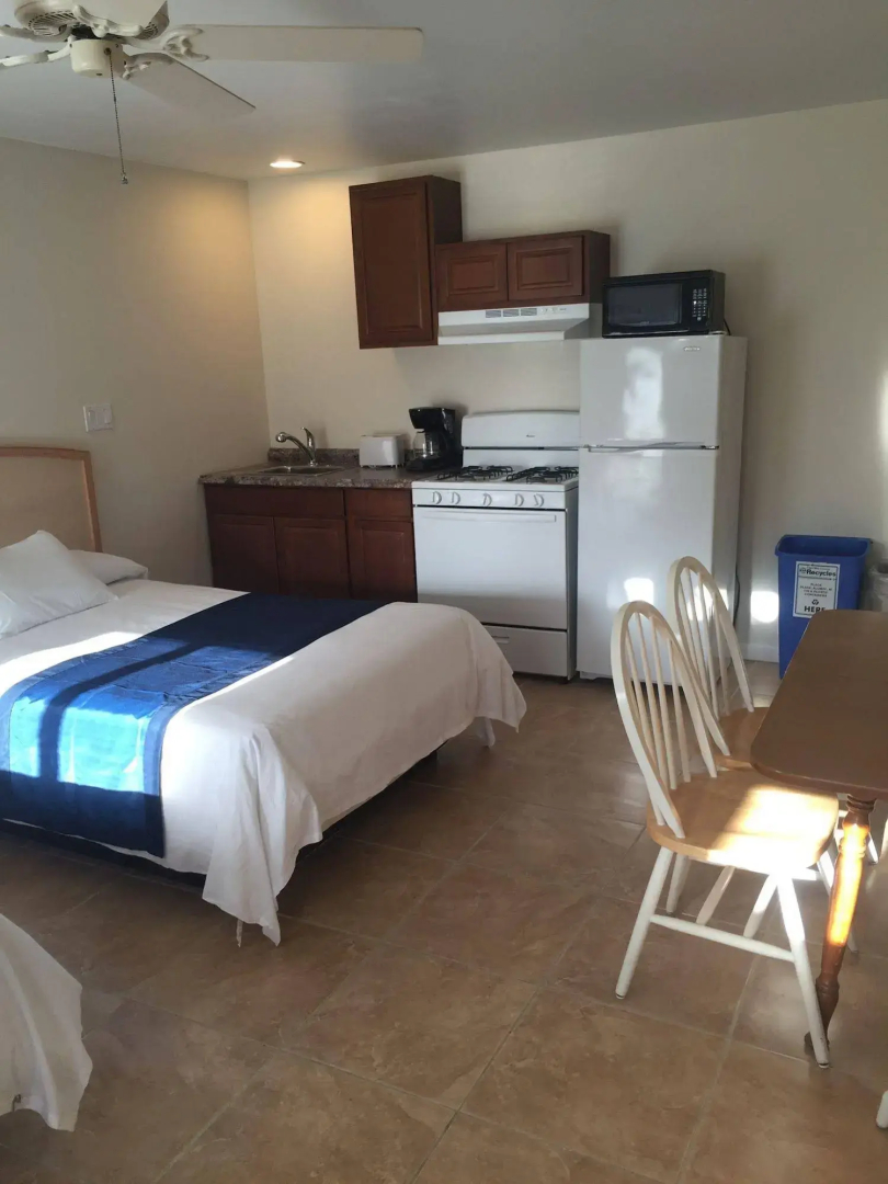 Blue Diamond Motel
