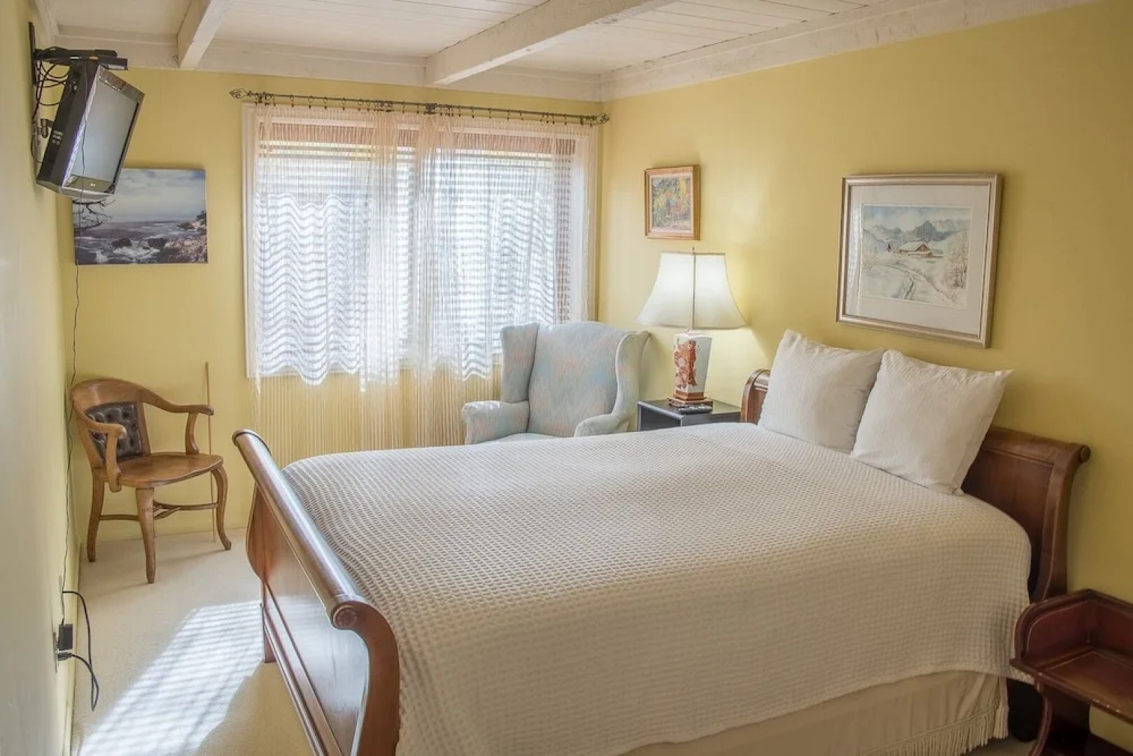 Atelier 1107 - 2 Br Condo