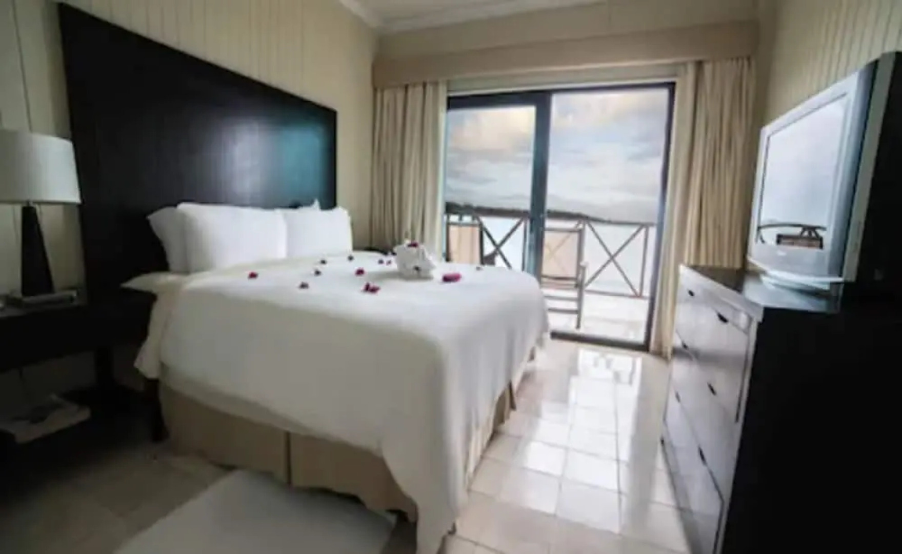 Hotel Playa Tortuga & Beach Resort