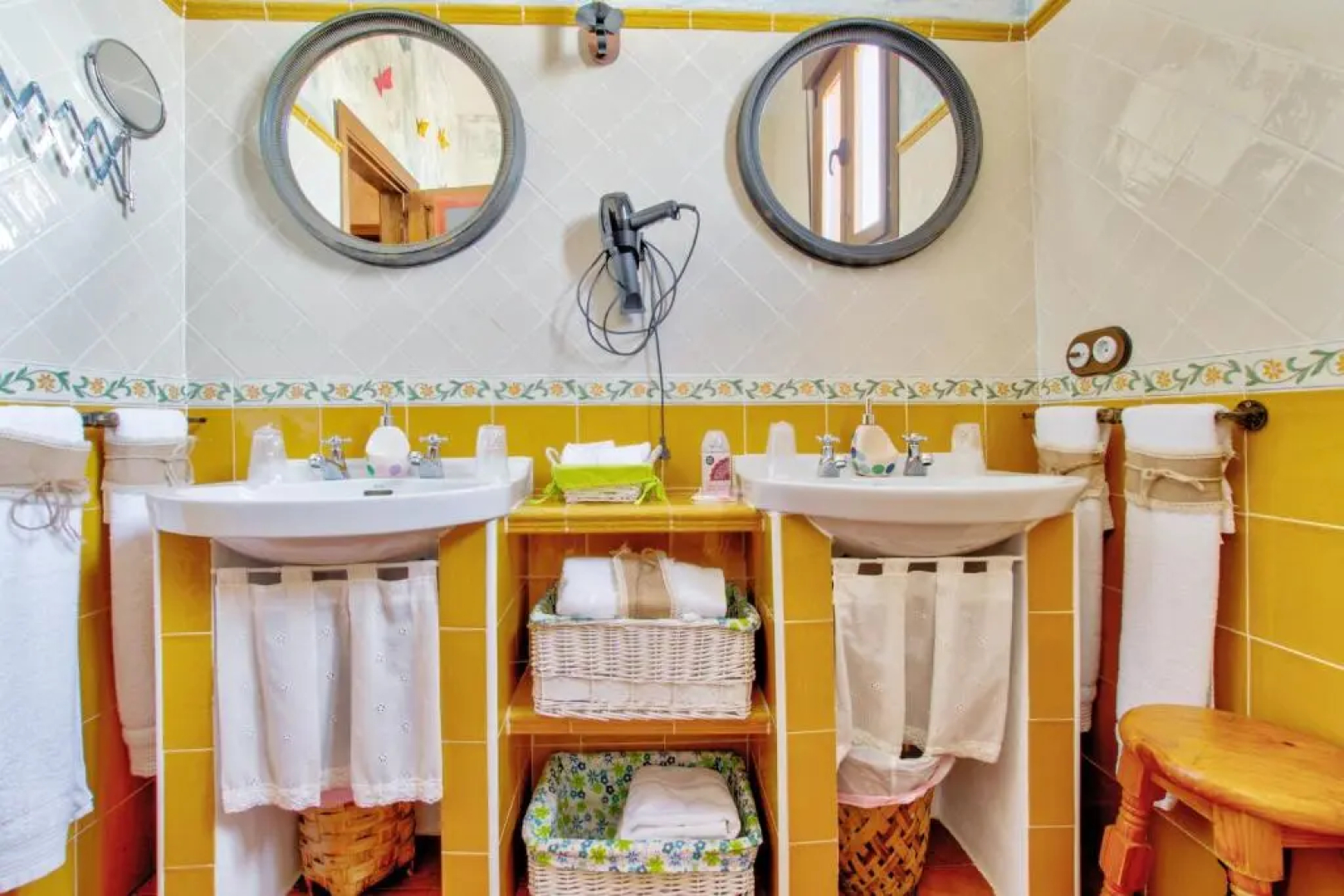 5 bedrooms villa with private pool and wifi at Ruidera