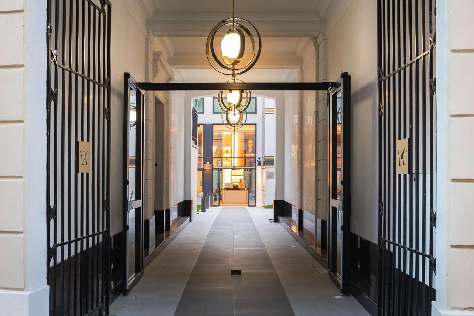 Hotel Yac Paris Clichy, A Member Of Radisson Individuals