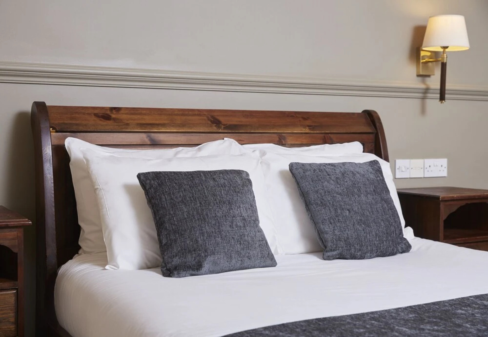 Dog House by Greene King Inns