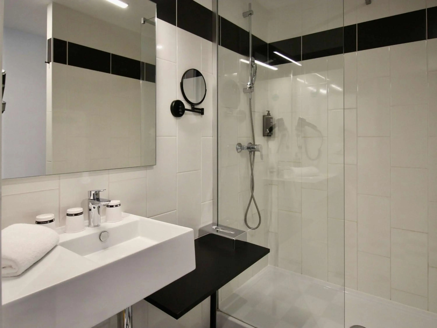 Ibis Styles Dijon Sud Domaine De Beauregard 21600 Longvic