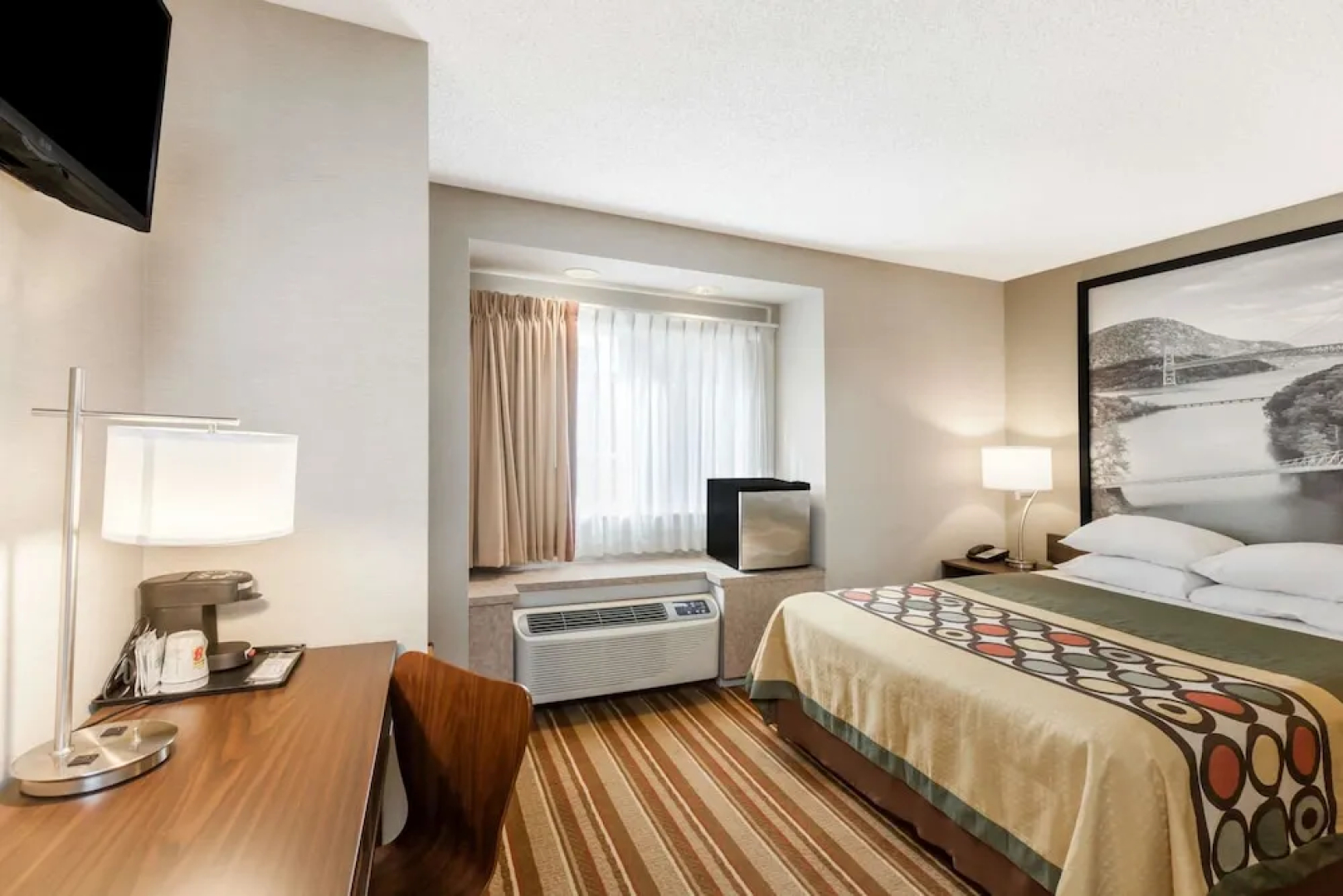 Super 8 Schenect/Albany Area