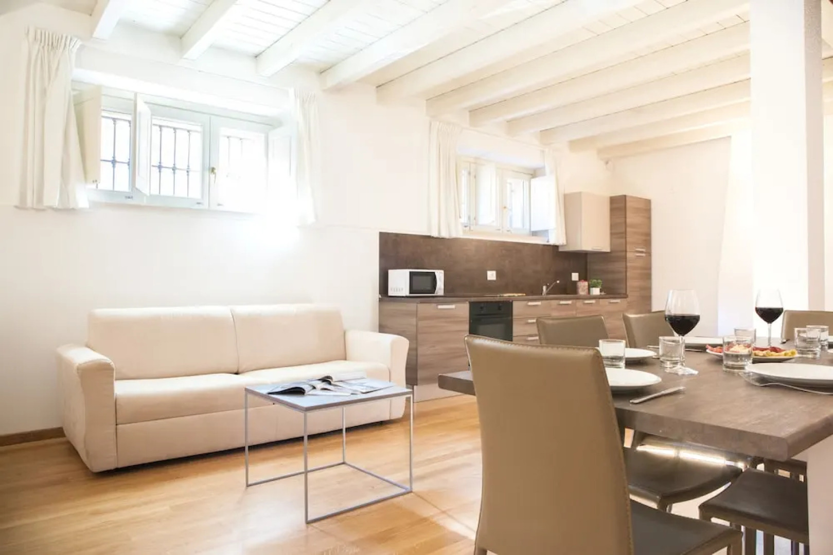 Polpenazze Halldis Apartments