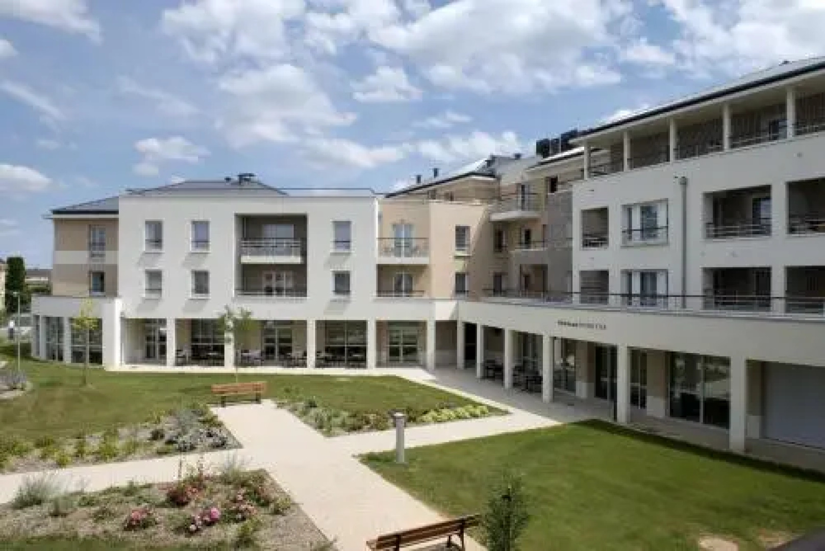 Domitys Le Chant Des Lavandieres