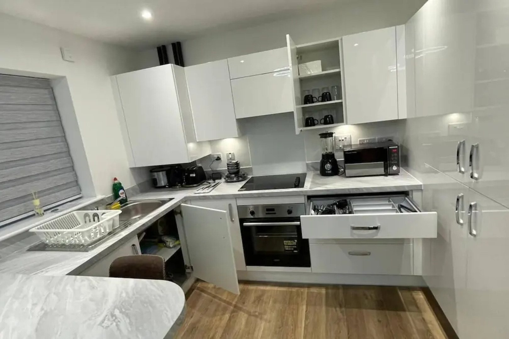 Inviting 2-bed Apartment in Grays