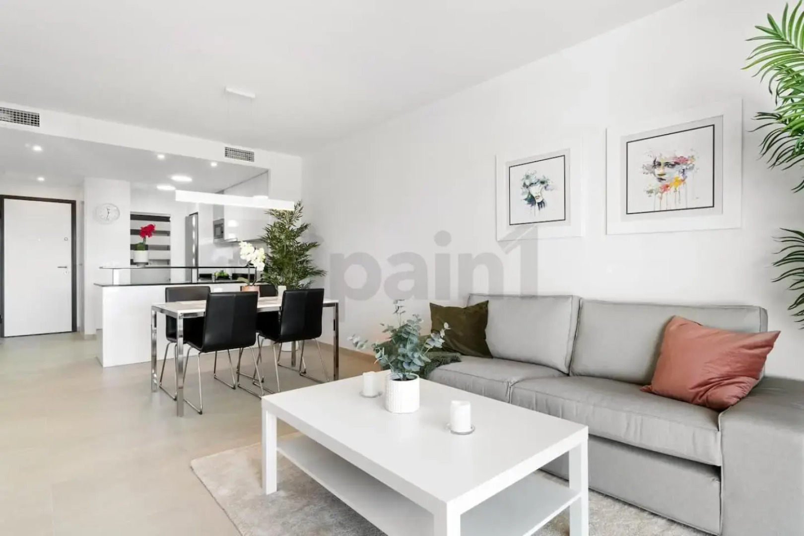 Exclusive apartment in Flamenca Village with gym, sauna, 3 pools - 600 m from the beach