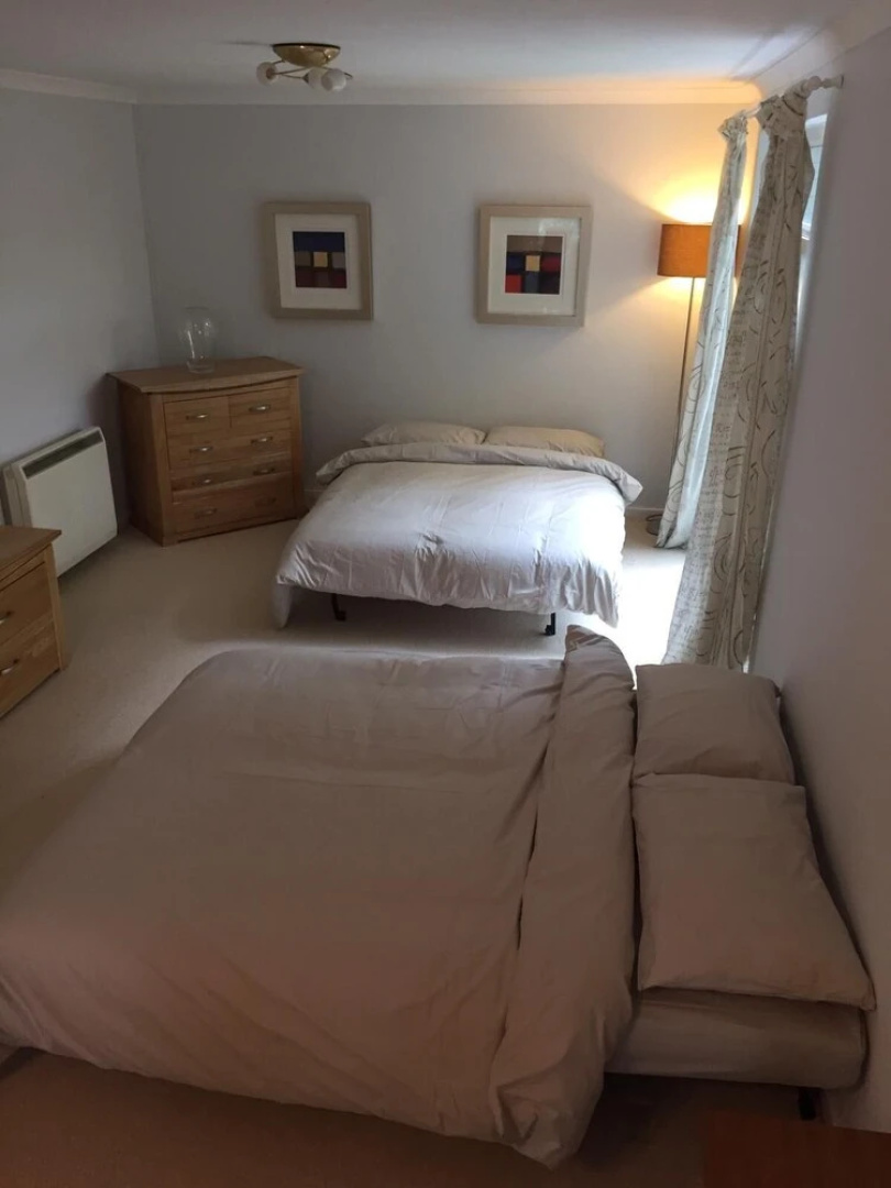 NEW Cosy 1BD Flat in the Heart of Llandough -wales