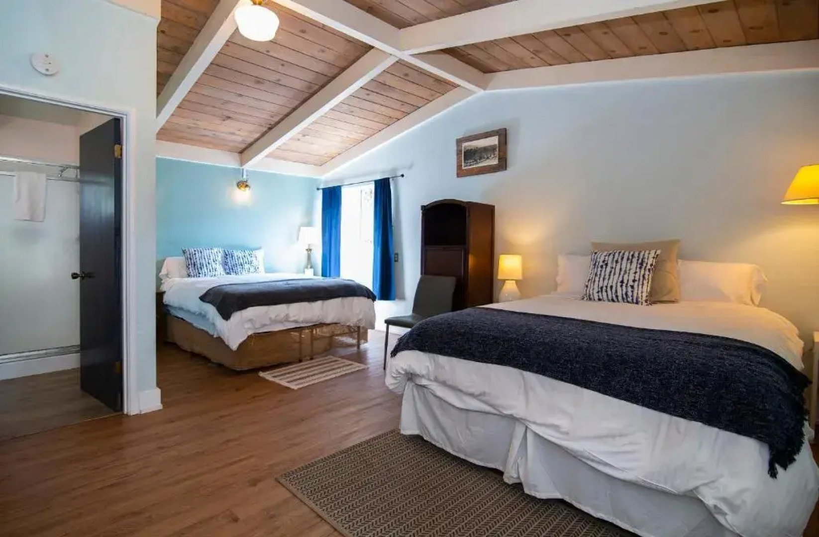 Smiley's Saloon & Hotel