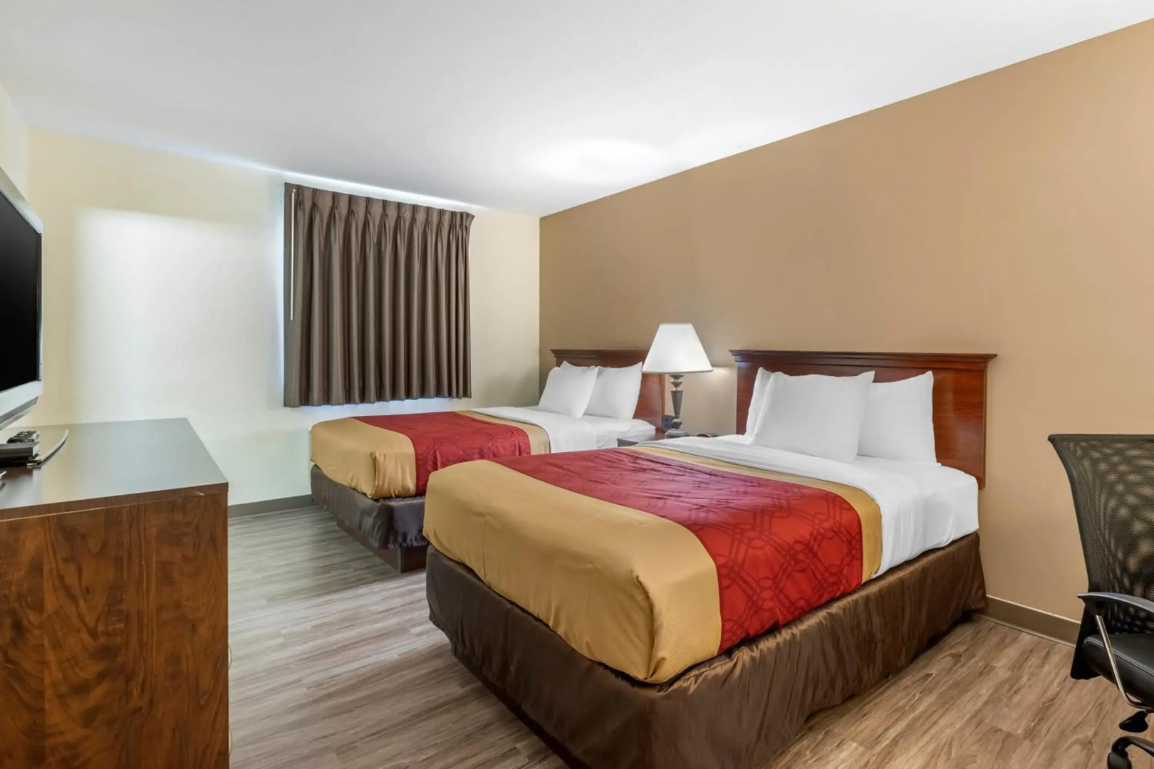 Econo Lodge Inn & Suites Fairgrounds