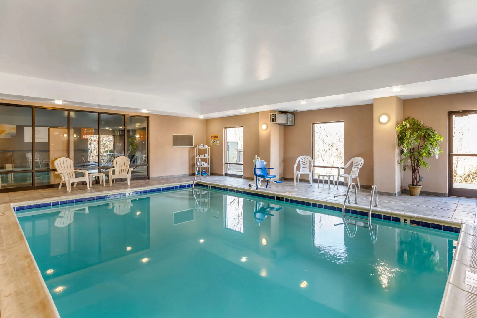 Comfort Suites South Point - Huntington