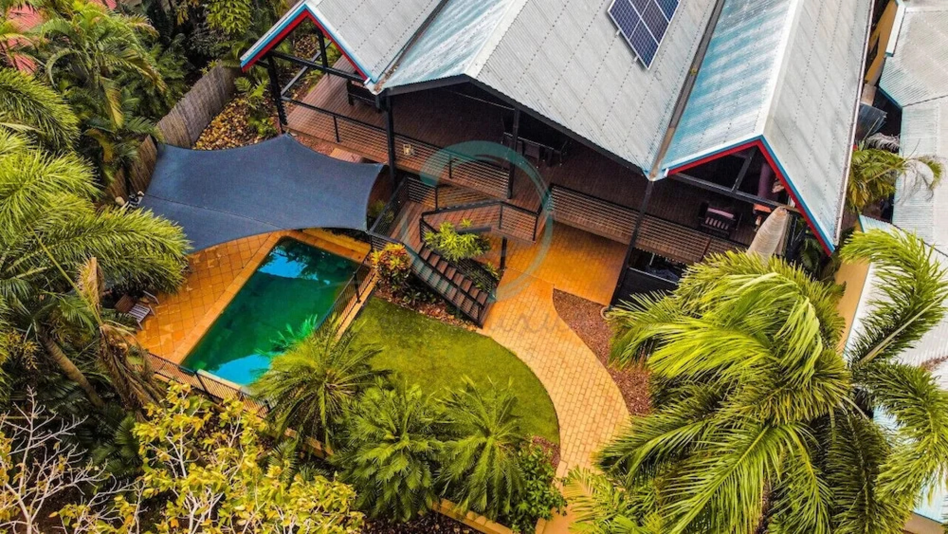 ZENLUX - 3-Story Corporate Golf Retreat