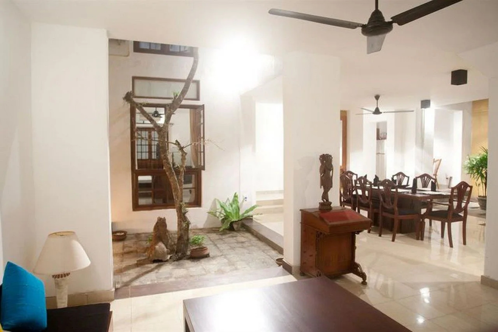 OYO 103 Lavinia Villa