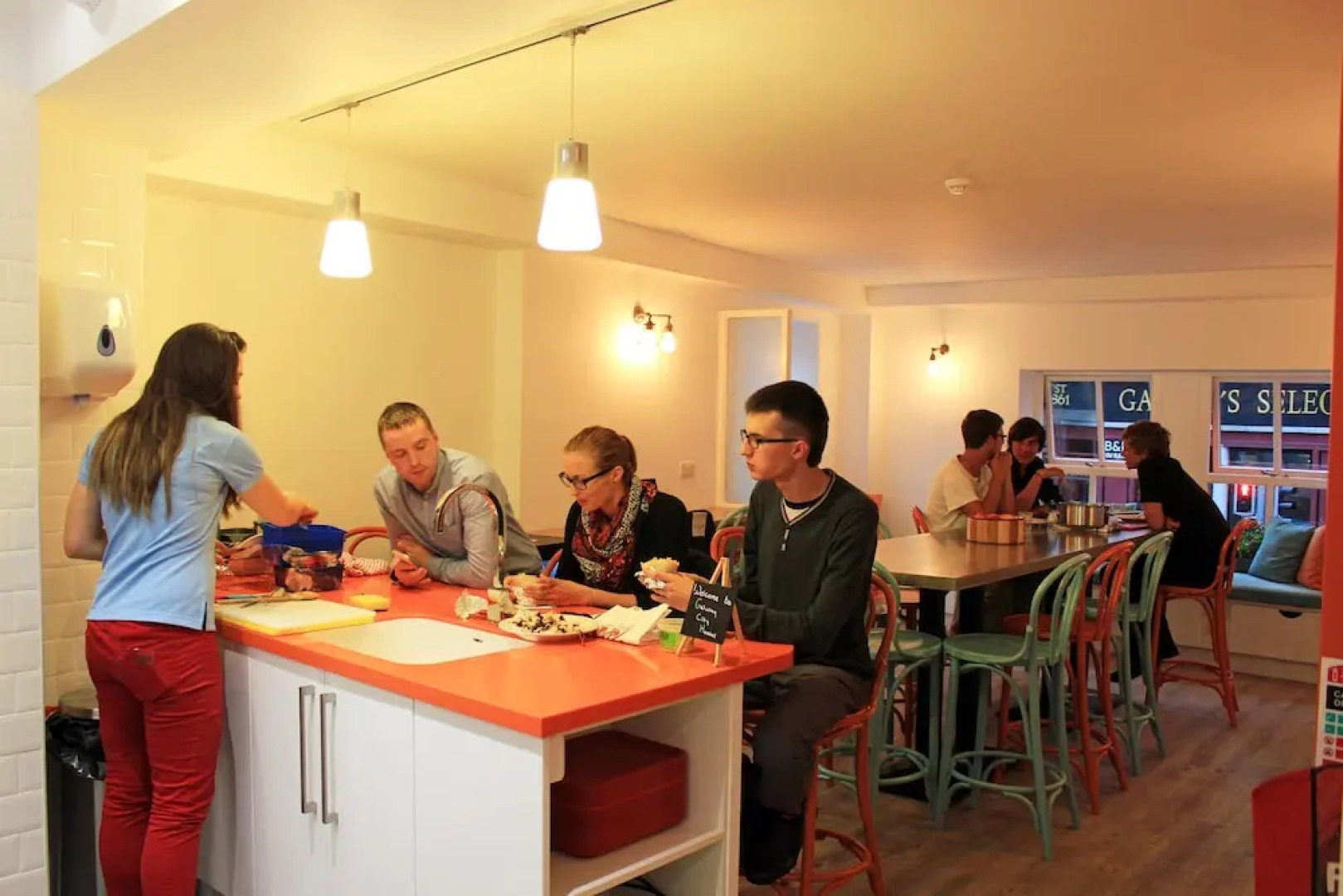 Galway City Hostel & Bar